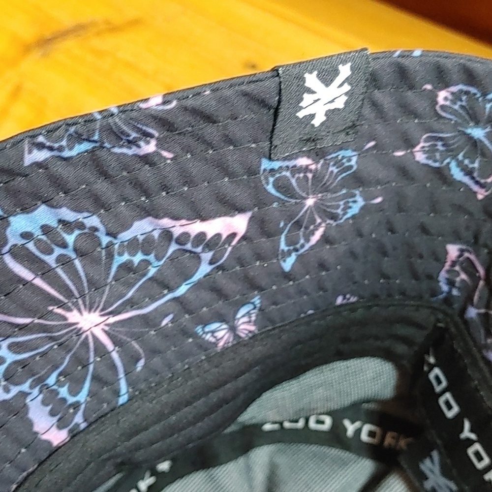 Zoo York Butterfly Black/ Multi coloured Bucket Hat - Picture 6 of 10